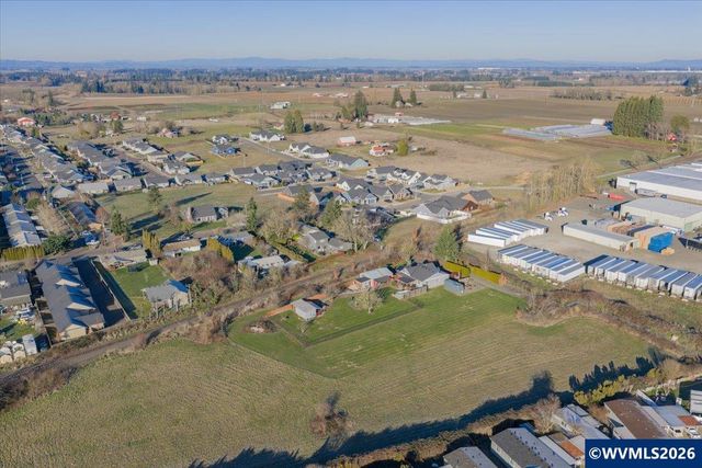 1005 Foxglove Ln, Mt Angel, OR 97362