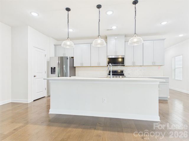 3941 Woodland View Drive, Charlotte, NC 28215