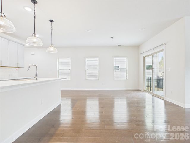 3941 Woodland View Drive, Charlotte, NC 28215