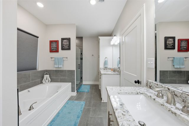 7222 Neches Street, Athens, TX 75752