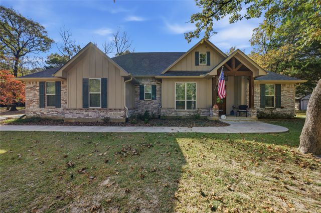 7222 Neches Street, Athens, TX 75752