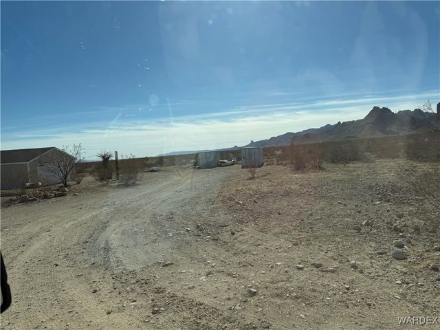 7910 W Unkar Drive, Golden Valley, AZ 86413