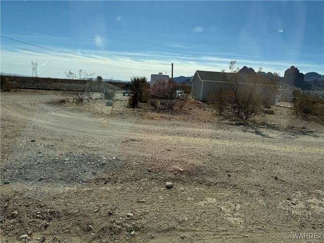 7910 W Unkar Drive, Golden Valley, AZ 86413