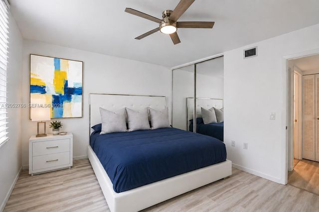 3516 Whitehall Drive 301, West Palm Beach, FL 33401