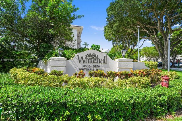3516 Whitehall Drive 301, West Palm Beach, FL 33401