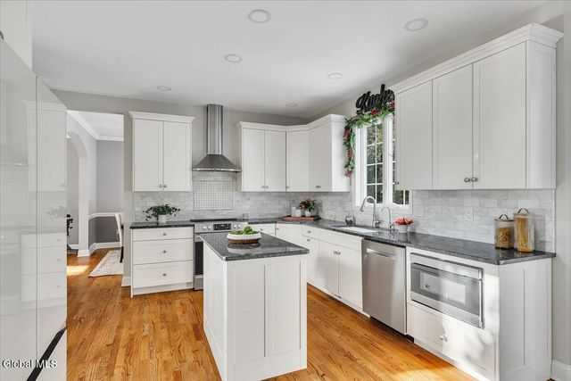 26 Birch Hill Road, Clifton Park, NY 12019