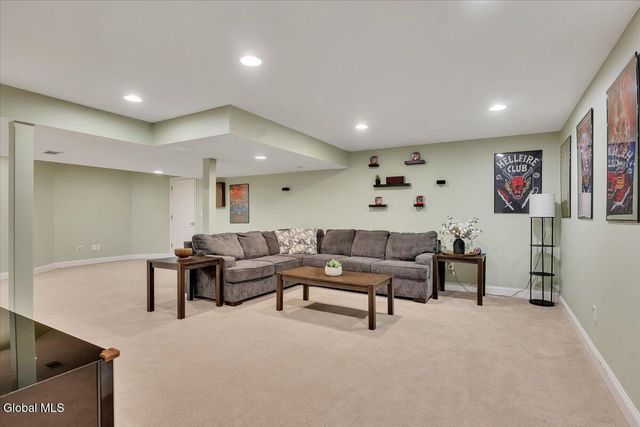 26 Birch Hill Road, Clifton Park, NY 12019