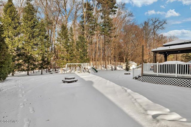 26 Birch Hill Road, Clifton Park, NY 12019