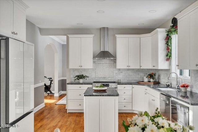 26 Birch Hill Road, Clifton Park, NY 12019