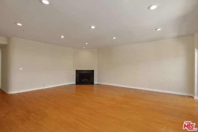 923 Euclid Street 201, Santa Monica, CA 90403