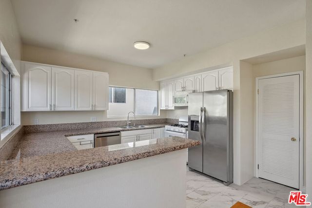 923 Euclid Street 201, Santa Monica, CA 90403