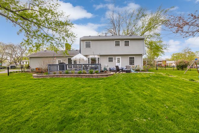 2154 Pepper Valley Drive, Geneva, IL 60134