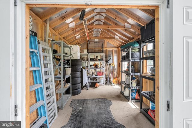 908 JONATHAN ST, Woodstock, VA 22664