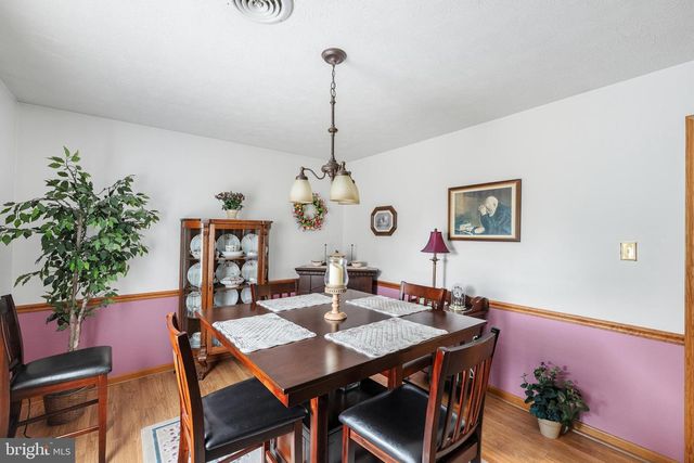 908 JONATHAN ST, Woodstock, VA 22664