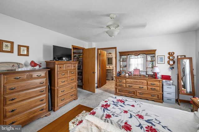 908 JONATHAN ST, Woodstock, VA 22664