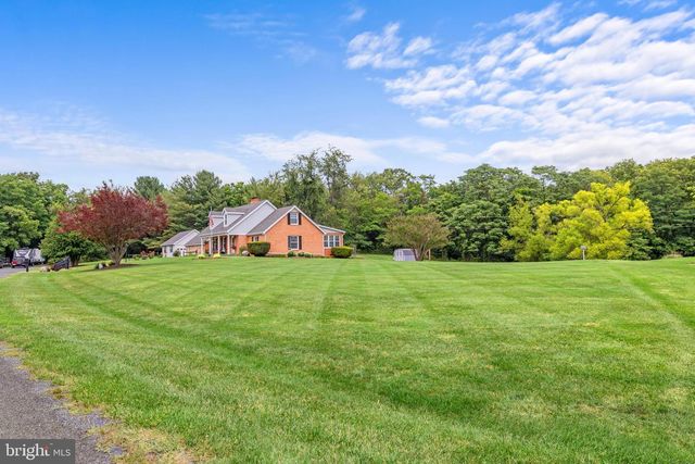 908 JONATHAN ST, Woodstock, VA 22664