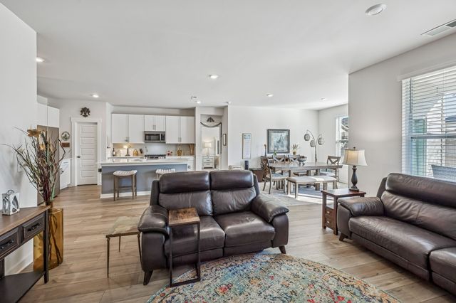 1216 Inverness Pass, Lebanon, TN 37087