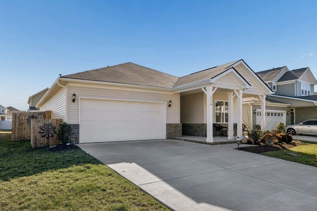 1216 Inverness Pass, Lebanon, TN 37087