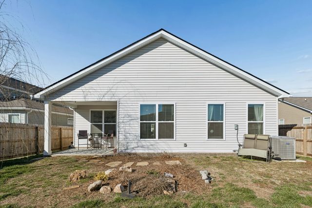 1216 Inverness Pass, Lebanon, TN 37087