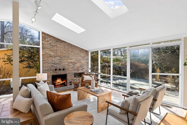 11702 COLLEGE VIEW DR, Silver Spring, MD 20902