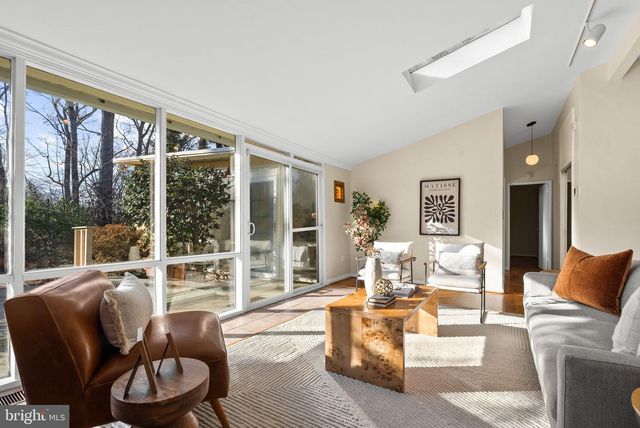 11702 COLLEGE VIEW DR, Silver Spring, MD 20902