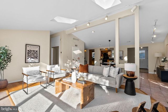 11702 COLLEGE VIEW DR, Silver Spring, MD 20902