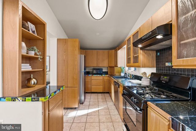 11702 COLLEGE VIEW DR, Silver Spring, MD 20902