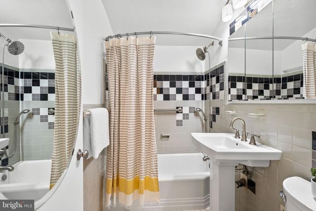 11702 COLLEGE VIEW DR, Silver Spring, MD 20902