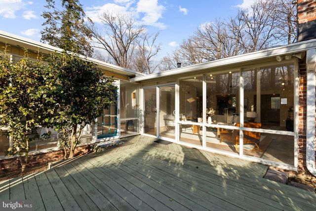 11702 COLLEGE VIEW DR, Silver Spring, MD 20902