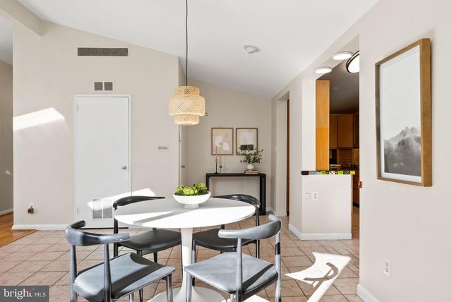 11702 COLLEGE VIEW DR, Silver Spring, MD 20902