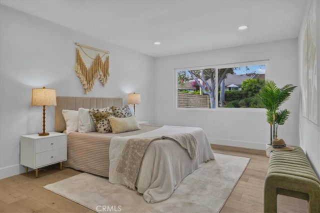 27 Dogwood South, Irvine, CA 92612
