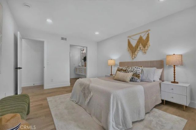 27 Dogwood South, Irvine, CA 92612