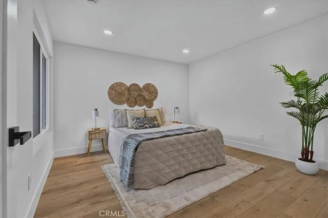 27 Dogwood South, Irvine, CA 92612