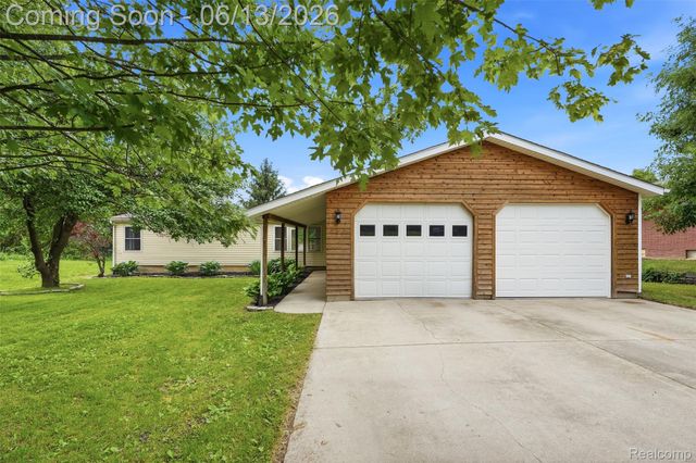 4420 Dublin Road, Burton, MI 48529