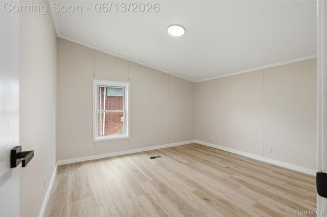 4420 Dublin Road, Burton, MI 48529