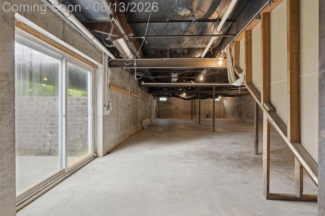 4420 Dublin Road, Burton, MI 48529