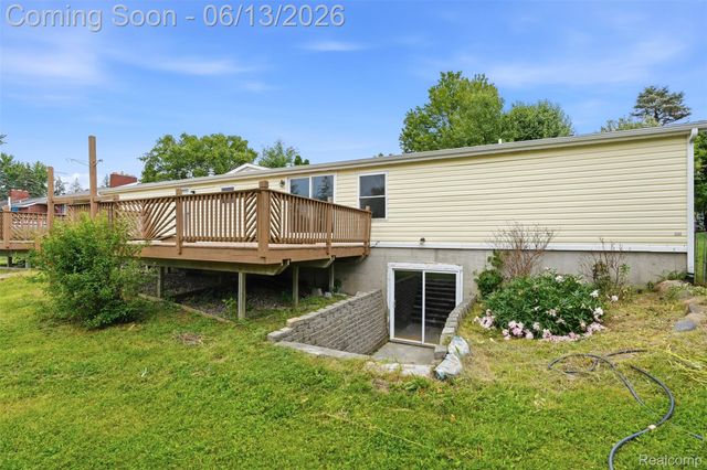 4420 Dublin Road, Burton, MI 48529