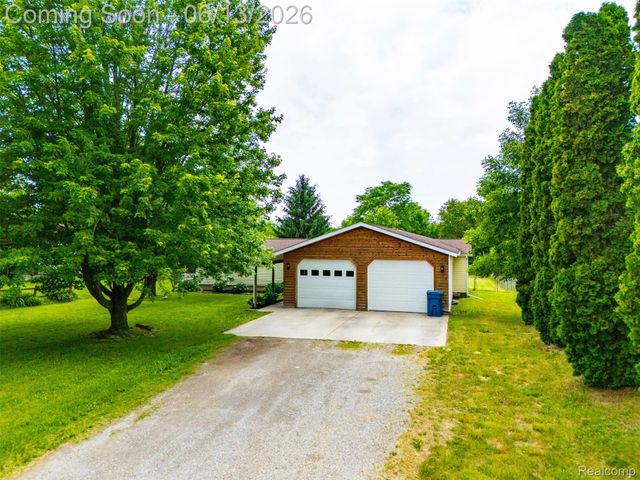 4420 Dublin Road, Burton, MI 48529