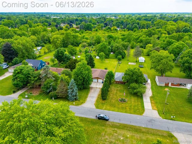 4420 Dublin Road, Burton, MI 48529