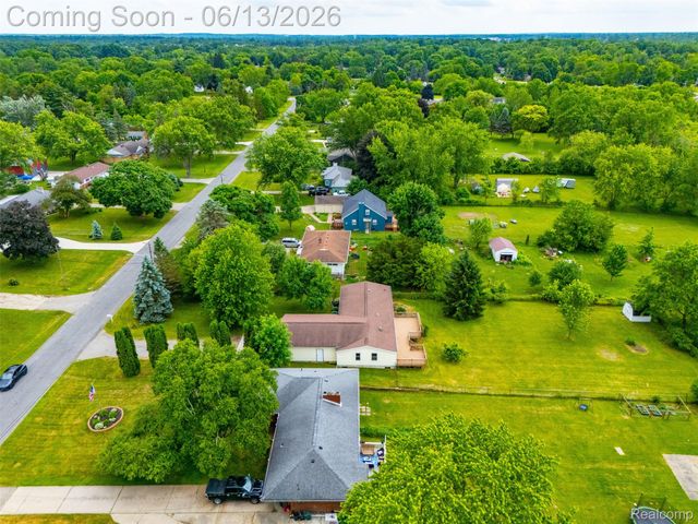 4420 Dublin Road, Burton, MI 48529
