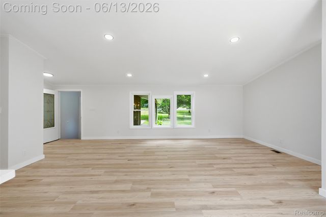 4420 Dublin Road, Burton, MI 48529