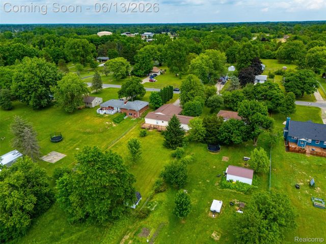 4420 Dublin Road, Burton, MI 48529