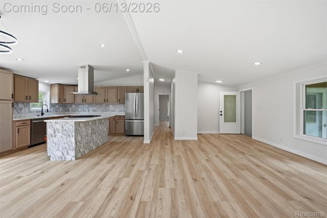4420 Dublin Road, Burton, MI 48529