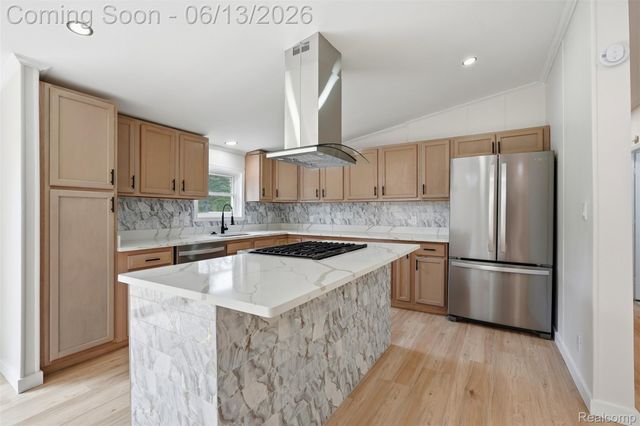 4420 Dublin Road, Burton, MI 48529