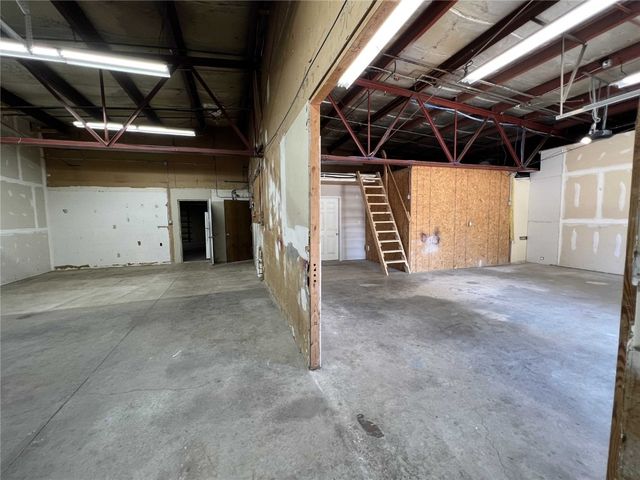 1040 E Post Road 4, Marion, IA 52302