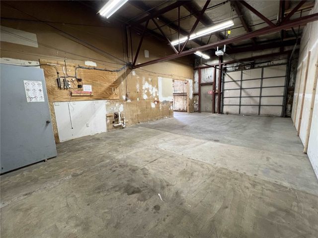 1040 E Post Road 4, Marion, IA 52302