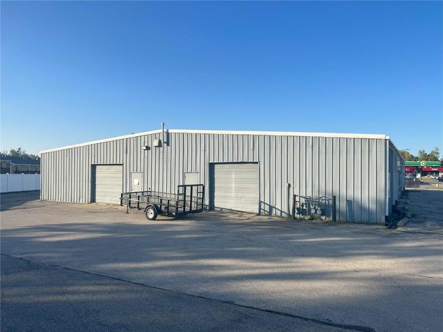 1040 E Post Road 4, Marion, IA 52302