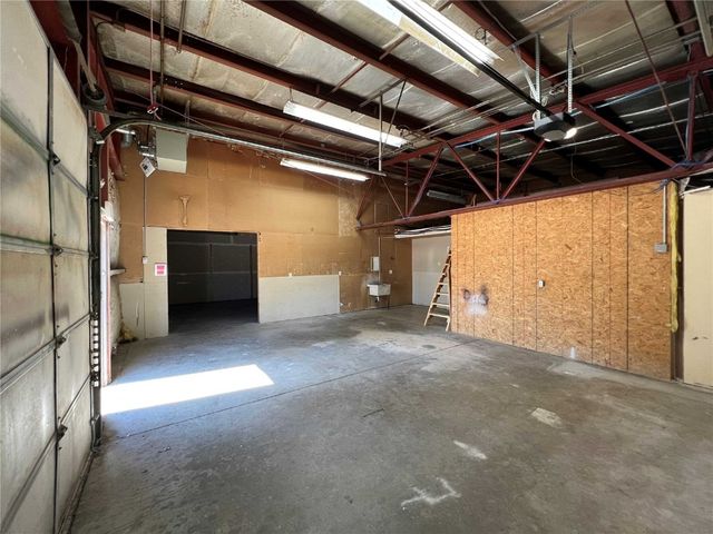 1040 E Post Road 4, Marion, IA 52302