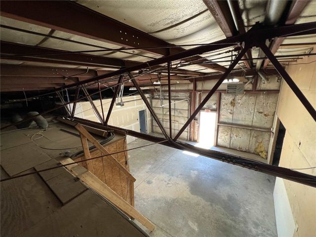 1040 E Post Road 4, Marion, IA 52302