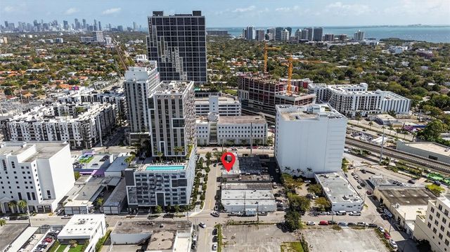 3838 Shipping Avenue, Miami, FL 33146